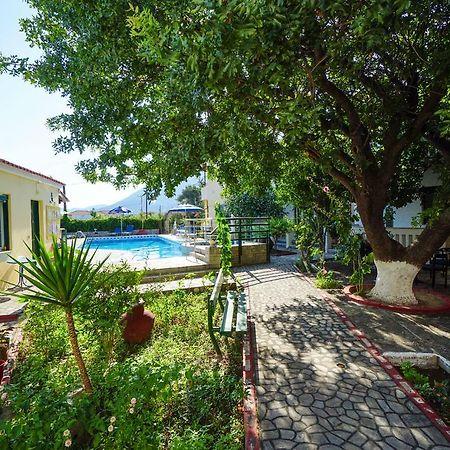 Albatross Aparthotel Marathokampos Exterior photo